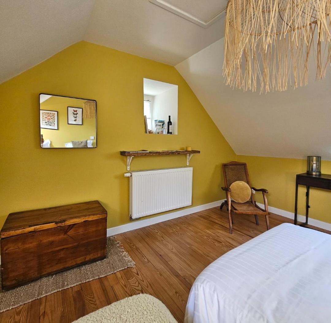 Domaine Des Pousses, Chambres D'Hotes Au Coeur D'Un Village De Campagne Droue-sur-Drouette Room photo